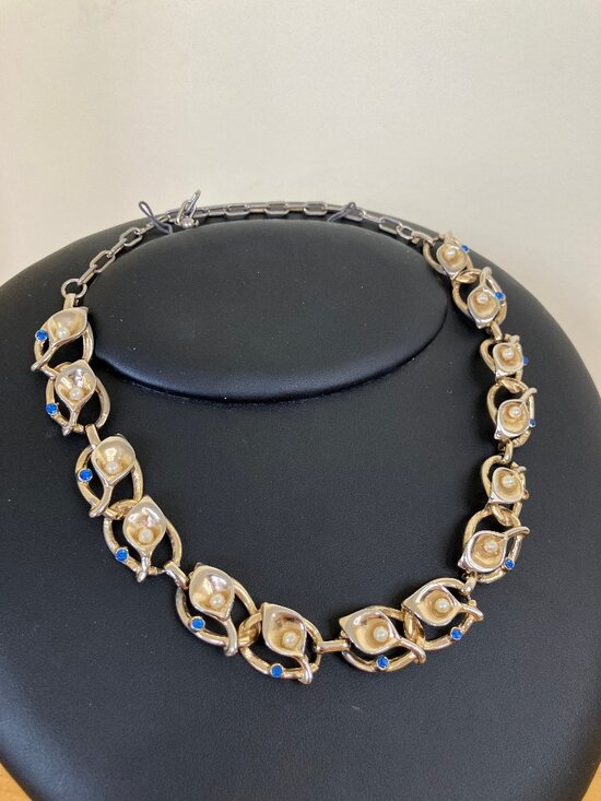 Jewelry - Calla Lily Floral Necklace Faux Pearl & Blue Rhinestone Vintage Gold-Tone 60s